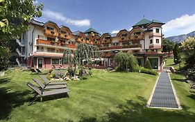 Tevini Dolomites Charming Hotel